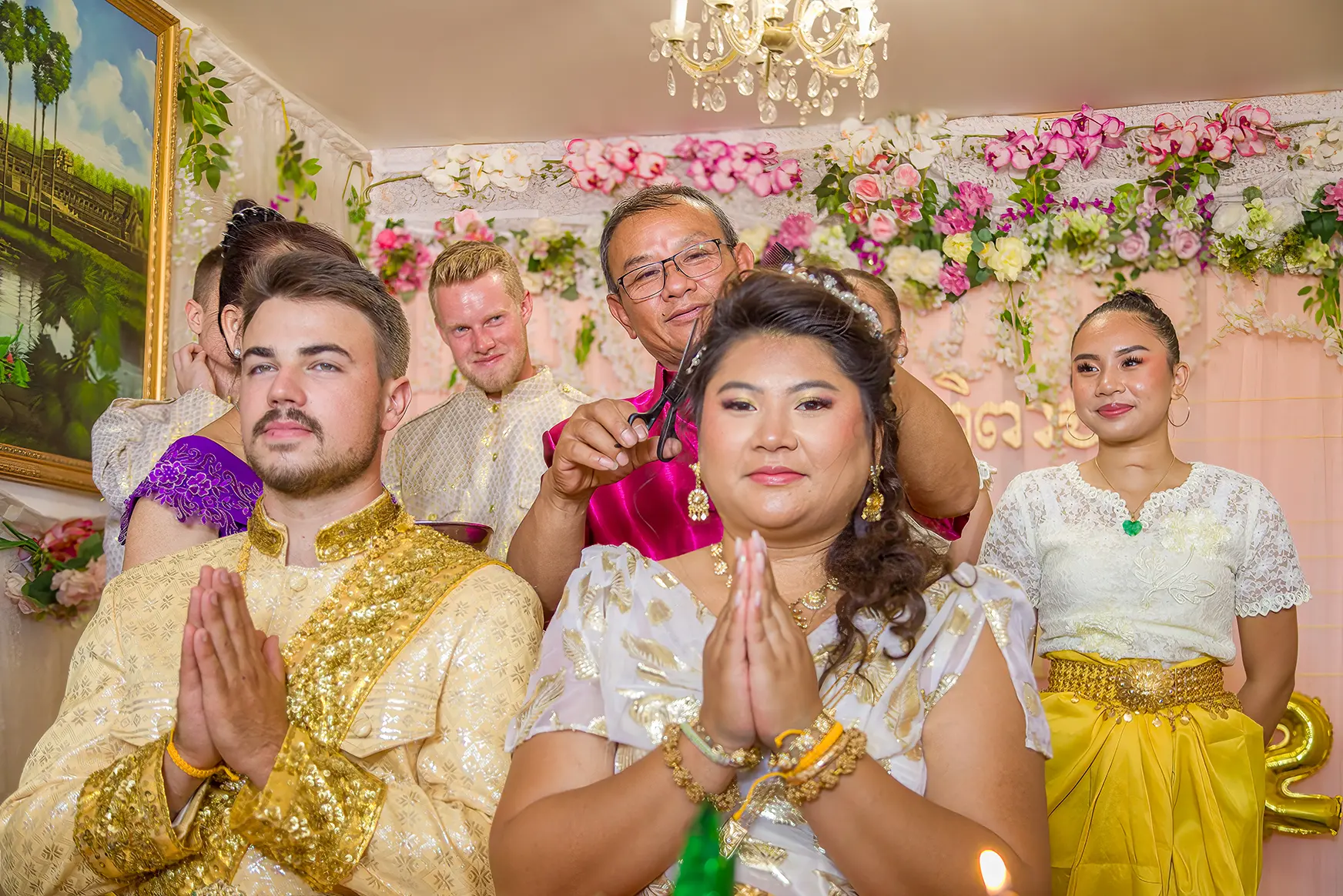 07-mariage-lkhmer-coupe-des-cheveux Mariage-traditionnel-khmer-coupe-des-cheveux